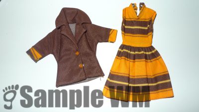Petra Kleid mit Jacke braun-orange 
Knopf defekt, 32
