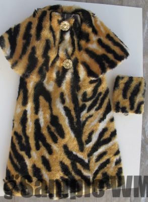 Leomantel mit Muff
mint 30
